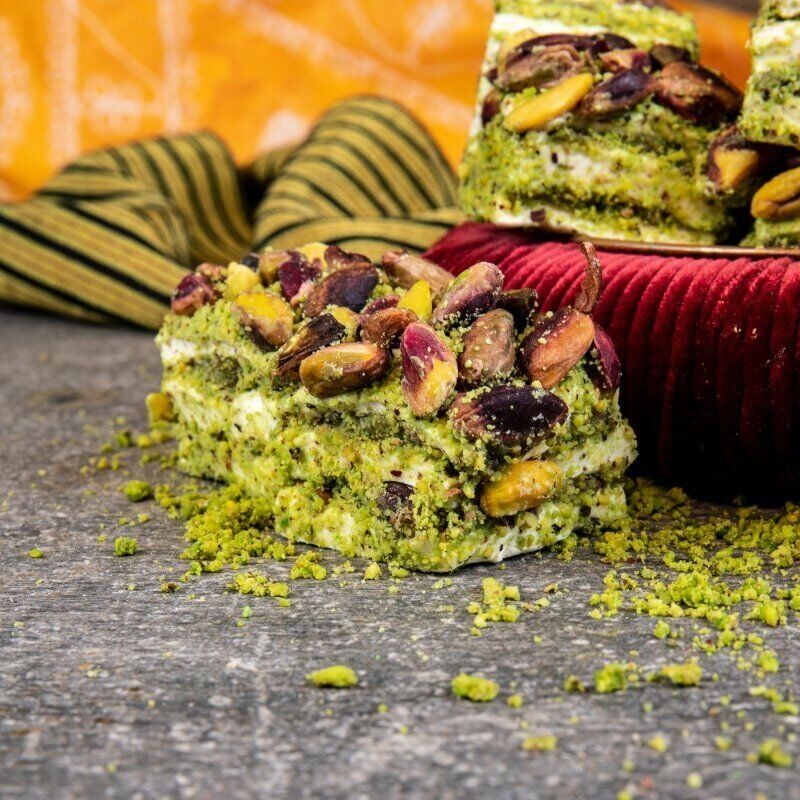 Çikolatalı Bol Antep Fıstıklı Katmer Lokum