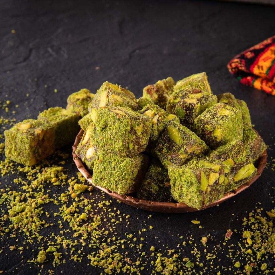 Bol Antep Fıstıklı & Toz Fıstık Kaplı Çifte Kavrulmuş