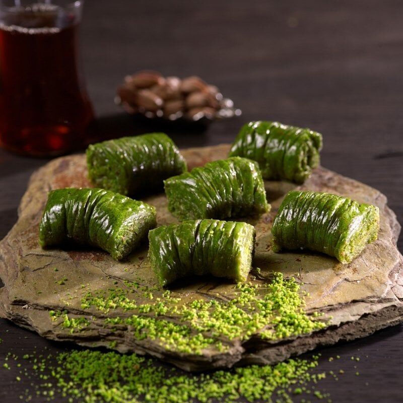 Antep Fıstıklı Dolama 2 KG Tepsi + Hızlı Kargo (Ertesi Gün Teslim İst.-Ank.-İzmir)