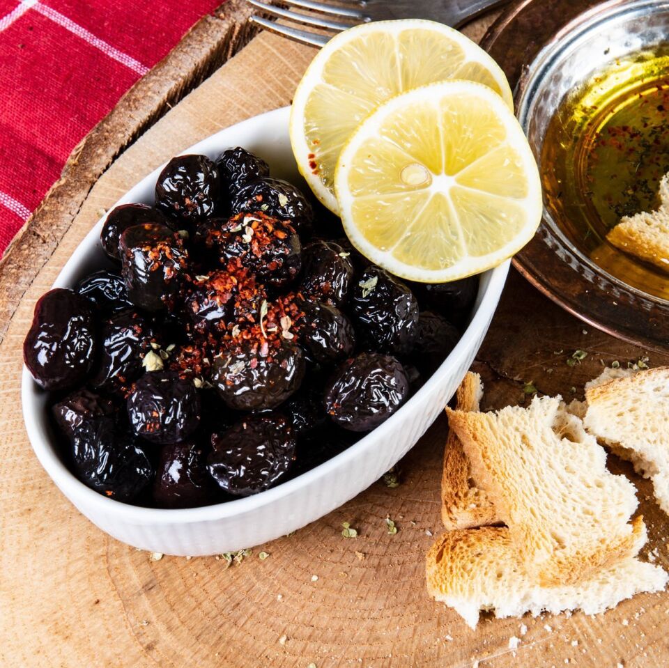 Kilis Attuni Siyah Zeytin