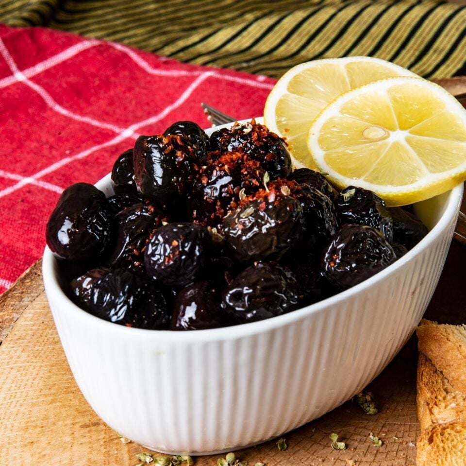 Kilis Attuni Siyah Zeytin 1 KG