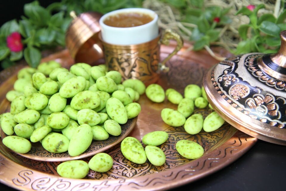 Fıstıklı Badem Şekeri