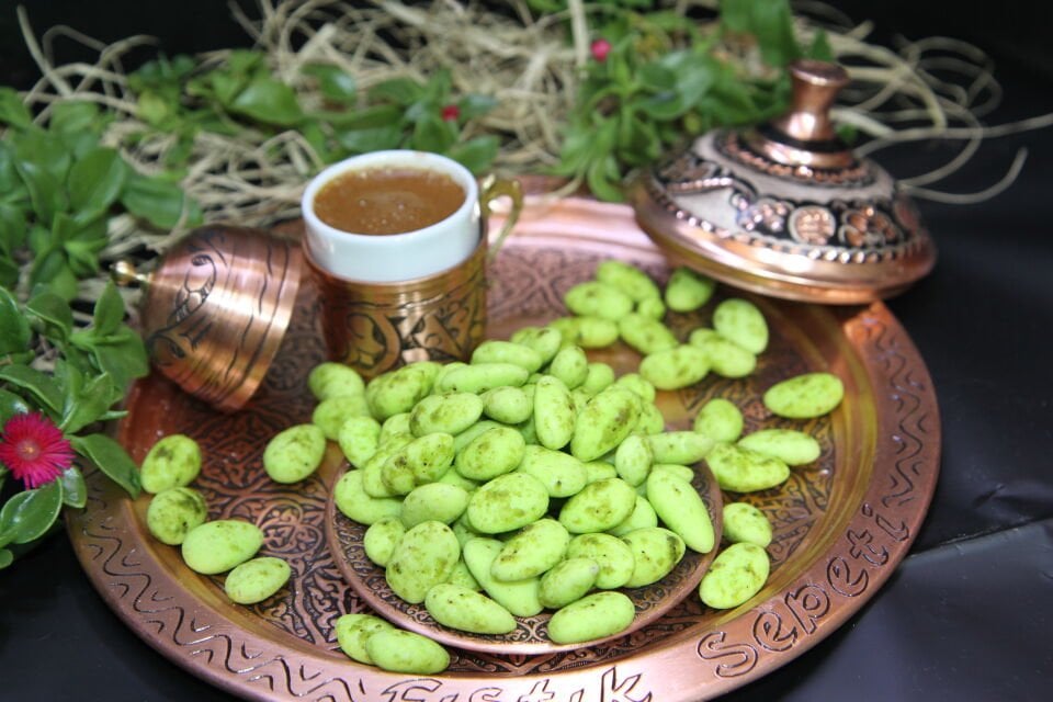 Fıstıklı Badem Şekeri