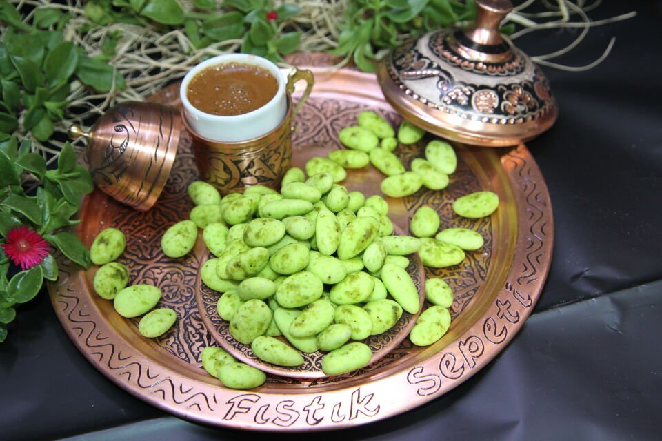 Fıstıklı Badem Şekeri