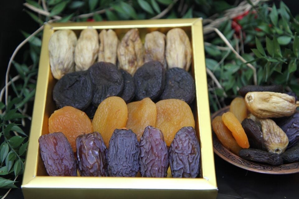 Zarif Sunum, Doğal Kuru Meyveler Hediyelik 400 gr