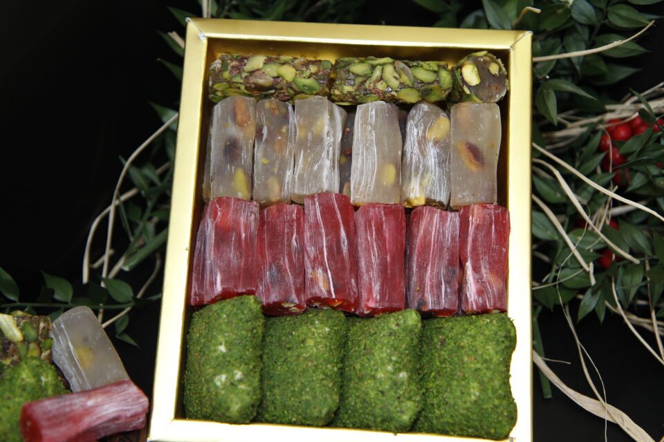 Lezzet Dolu  Fıstıklı Karışık Fitil Hedyelik Lokum 500 GR