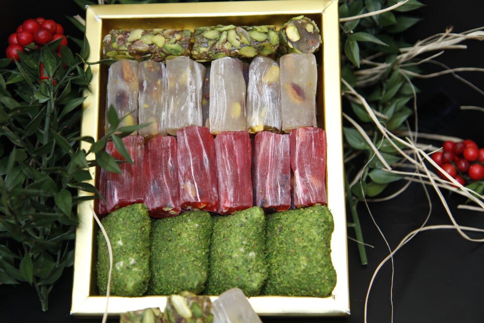 Lezzet Dolu  Fıstıklı Karışık Fitil Hedyelik Lokum 500 GR