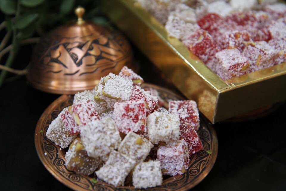 Şık Kutuda Çifte Kavrulmuş Fıstıklı Lokum 400 Gr