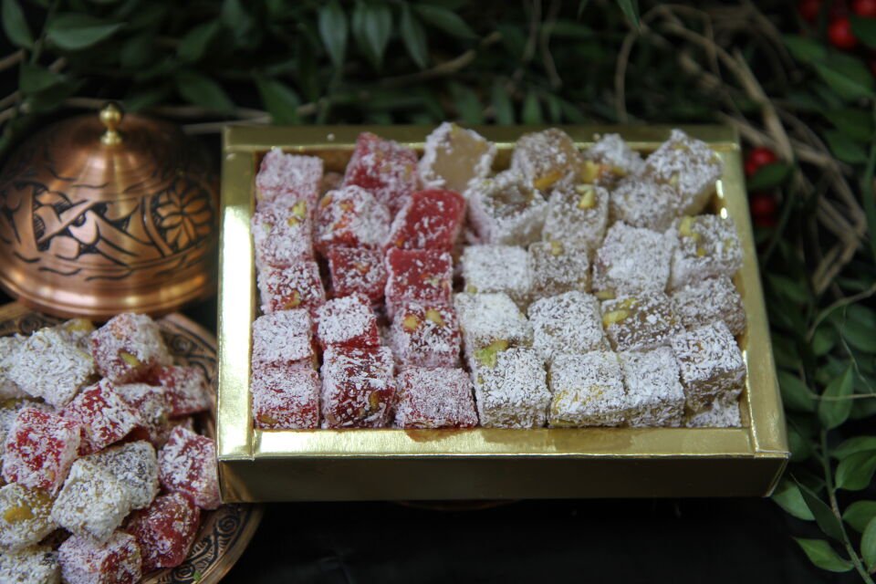 Şık Kutuda Çifte Kavrulmuş Fıstıklı Lokum 400 Gr